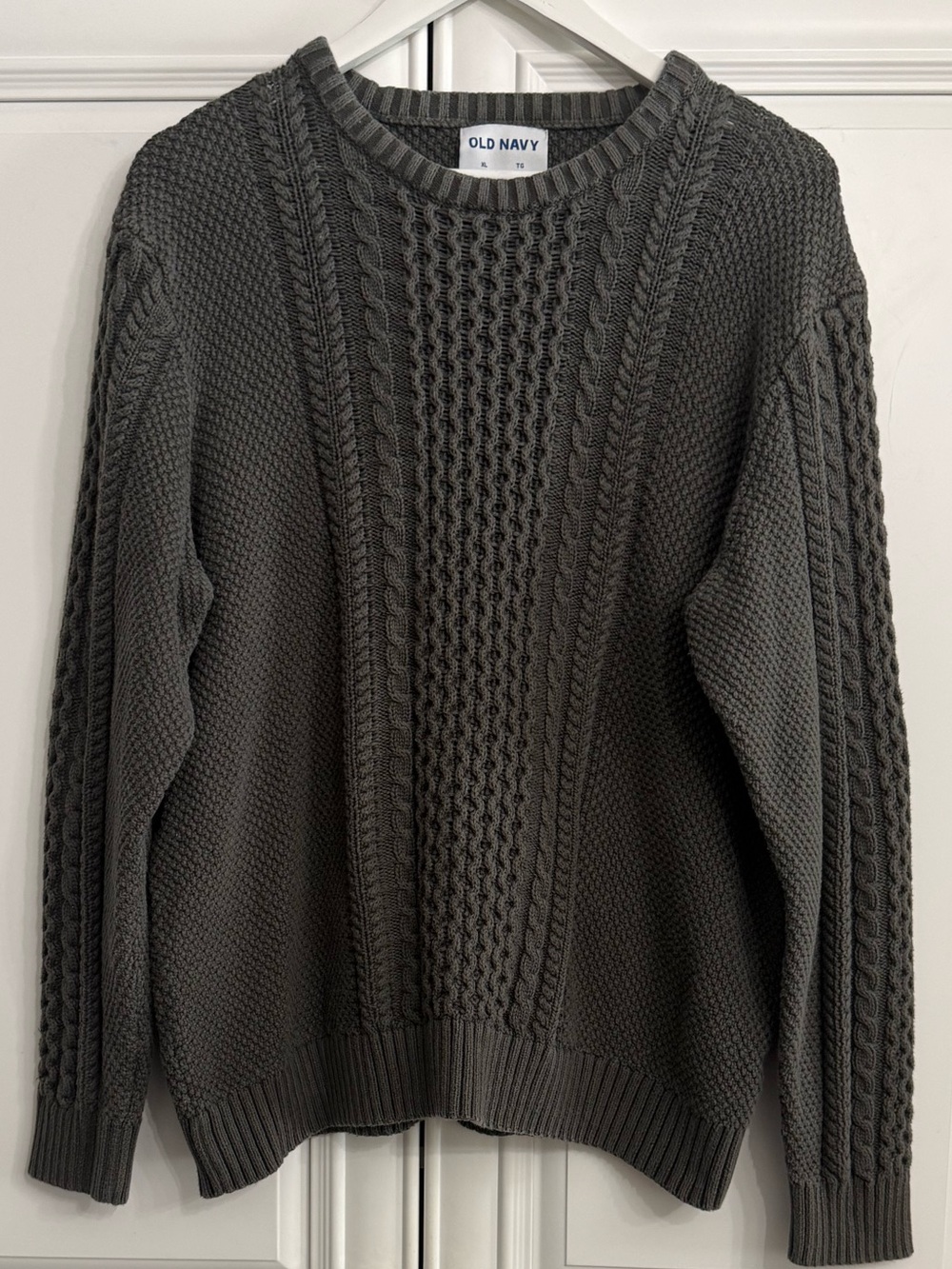 Old Navy Men’s Crewneck Cable Knit Sweater Charcoal Grey 100% Cotton Size XL